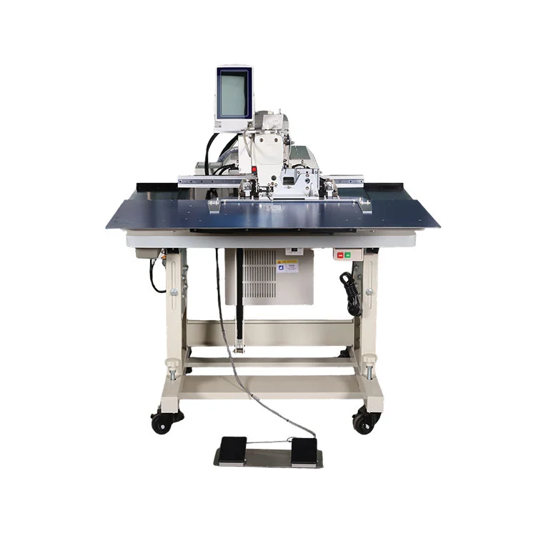 Machine de découpe et de couture de sacs